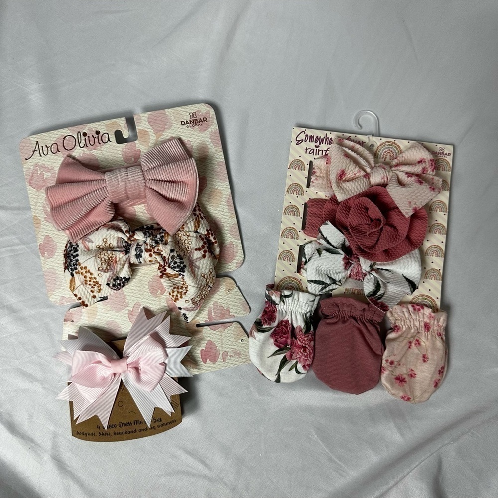 Nwt Assorted Baby Girls’ Bows & Mittens